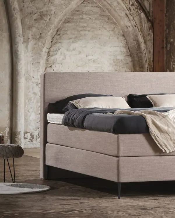 Pullman Silverline boxspring Detroit hoofdbord